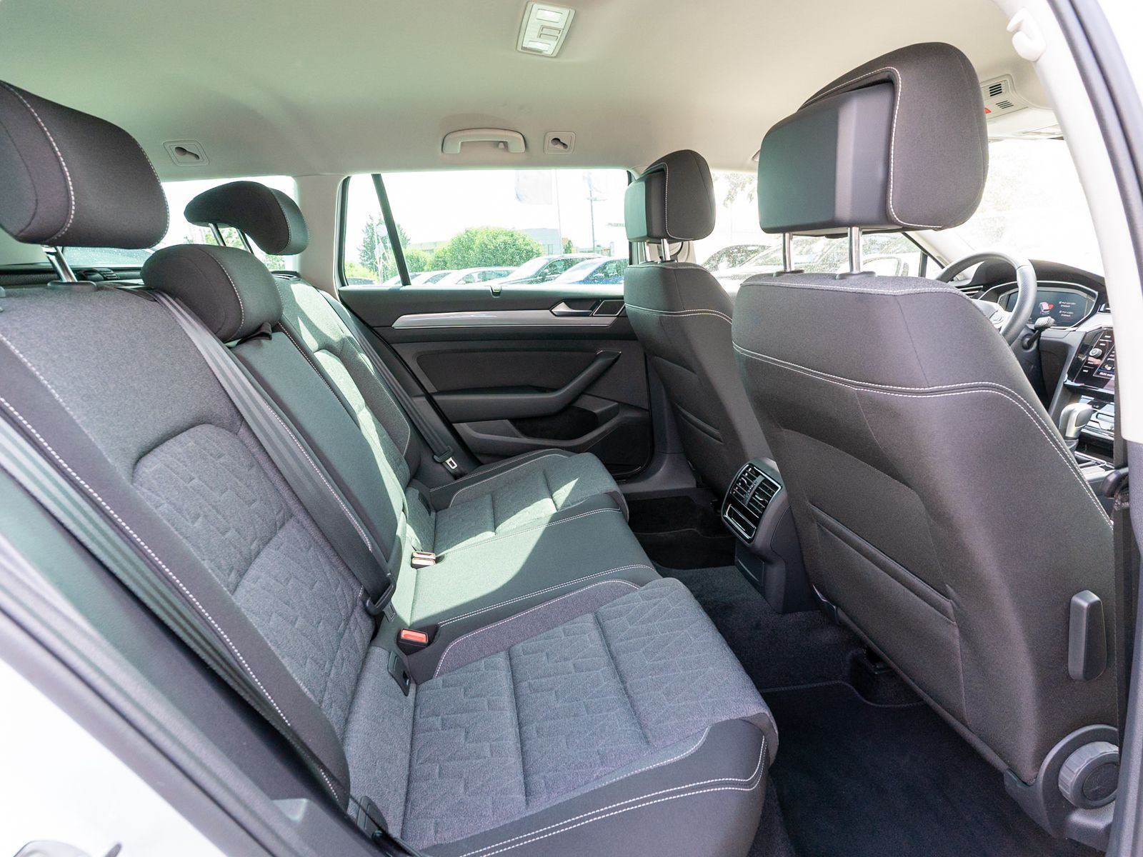 Fahrzeugabbildung Volkswagen Passat Variant GTE 1.4TSI eHybrid DSG RFK AHK VC