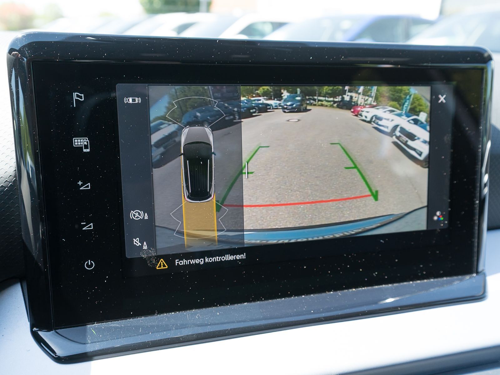 Fahrzeugabbildung SEAT Arona FR-Line 1.0TSI DSG LED Navi RFK ACC SHZ VC