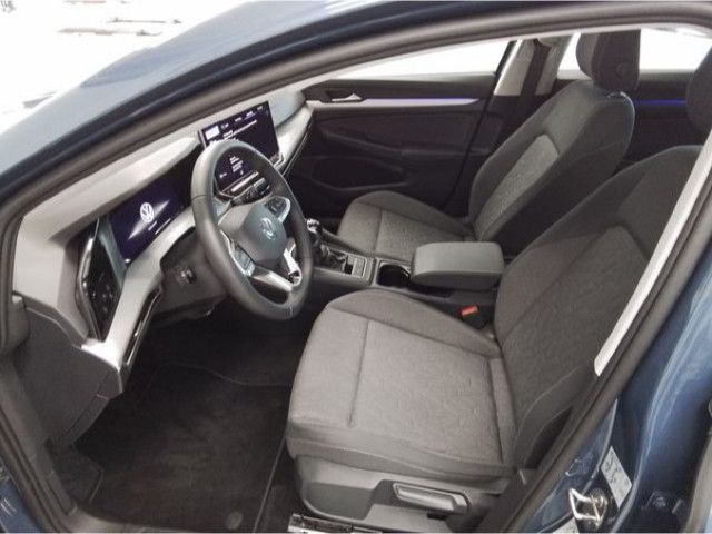 Fahrzeugabbildung Volkswagen Golf Variant Life 1.5 TSI LED Navi Pano ACC PDC