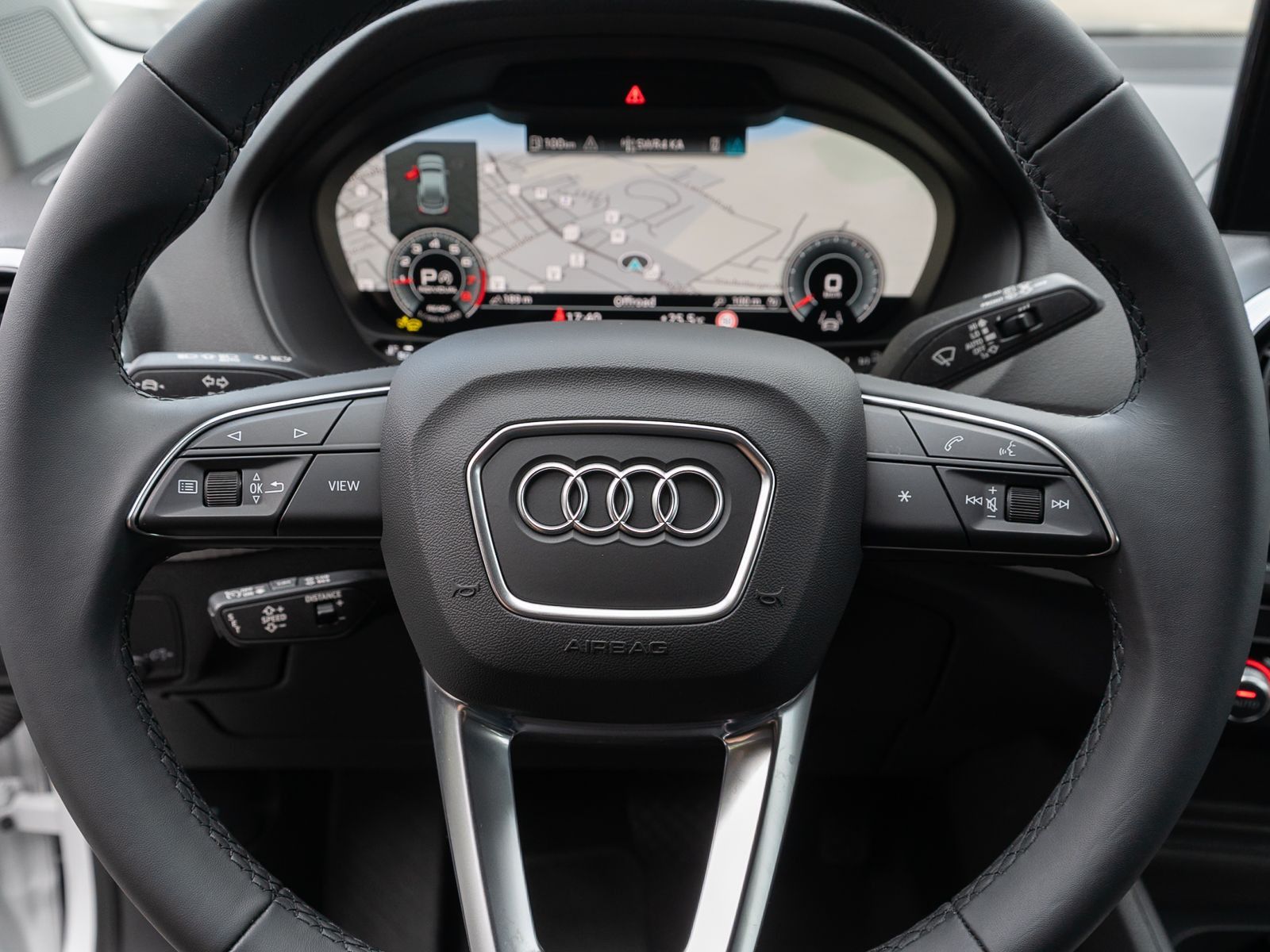 Fahrzeugabbildung Audi Q2 Advanced 35TFSI Stronic LED Nav RFK ACC LEDER