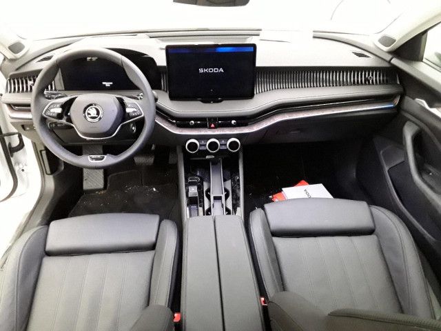 Fahrzeugabbildung SKODA Superb Combi L&K 1.5 TSI DSG 360° Pano AHK LEDER