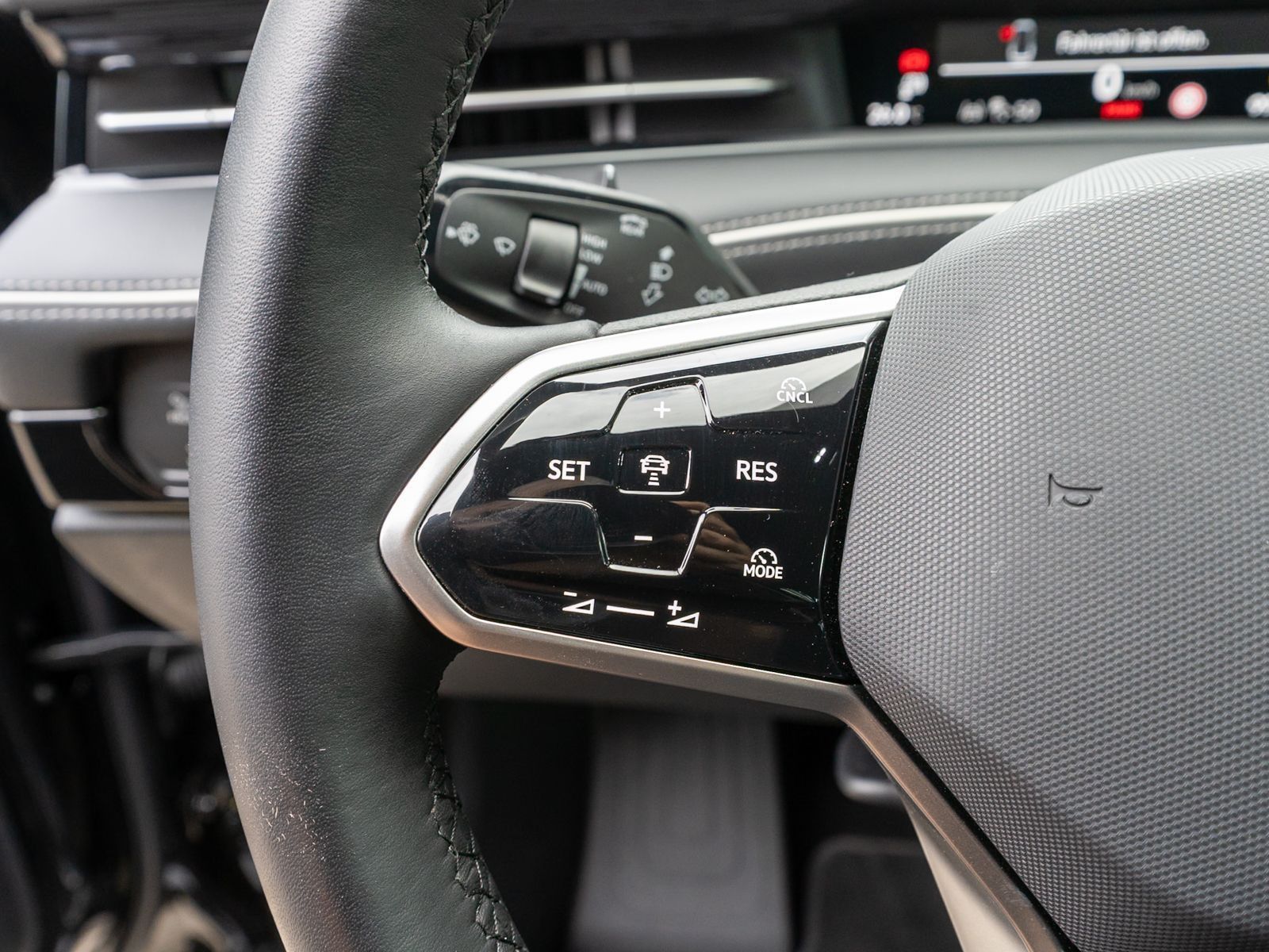 Fahrzeugabbildung Volkswagen ID.7 Tourer Pro LED Navi 360° Wärmepumpe H&K AHK