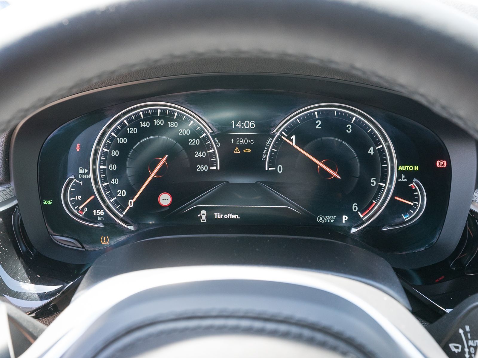 Fahrzeugabbildung BMW 520d M Sport LED Navi Pano PDC LEDER HUD
