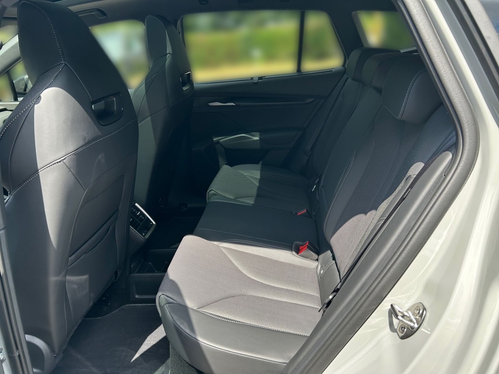 Fahrzeugabbildung SKODA Enyaq RS 340PS 4x4 21" 360° Head-Up ACC SHZ AHK