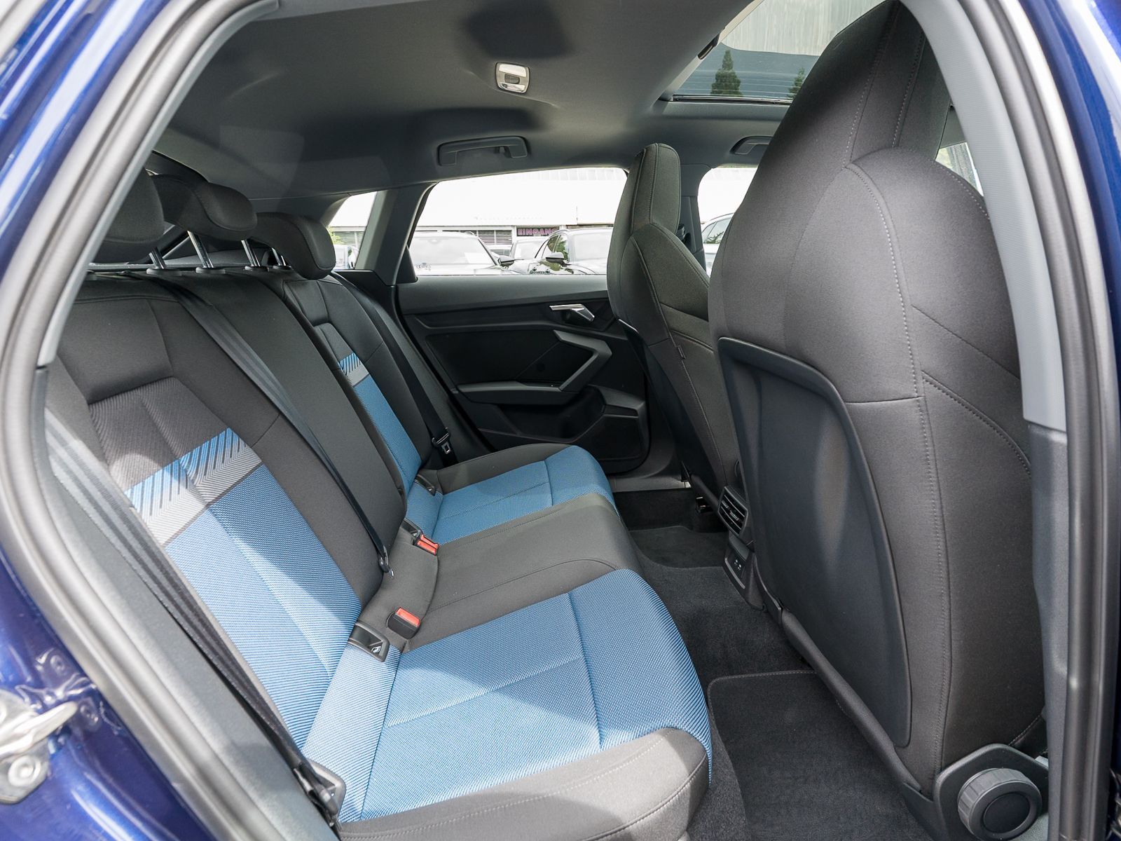 Fahrzeugabbildung Audi A3 Sportback advanced 30 g-tron Stronic Pano AHK