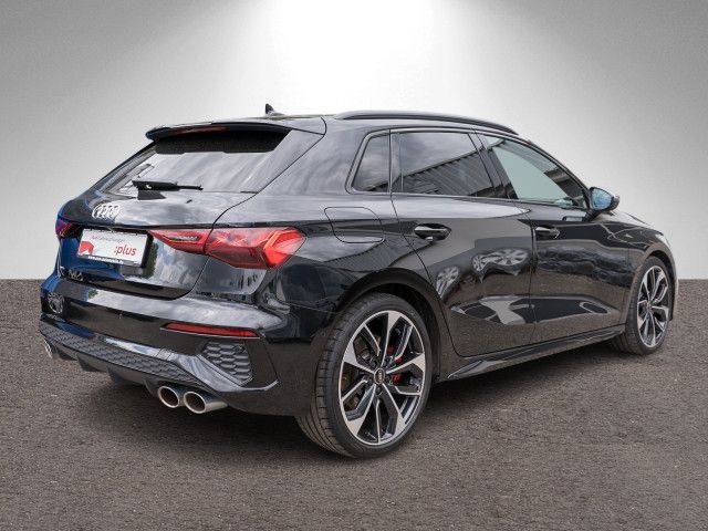 Fahrzeugabbildung Audi S3 Sportback 2.0TFSI quattro Stron RFK LEDER B&O
