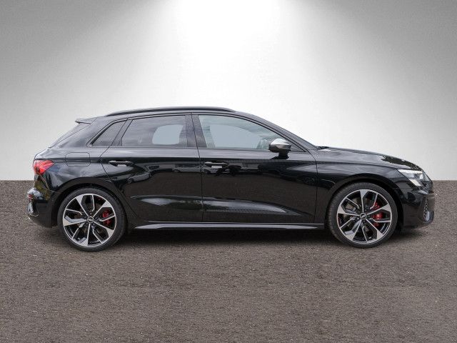 Fahrzeugabbildung Audi S3 Sportback 2.0TFSI quattro Stron RFK LEDER B&O