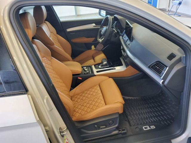 Fahrzeugabbildung Audi Q5 S line 40TFSI quattro Stron LED LEDER RFK AHK
