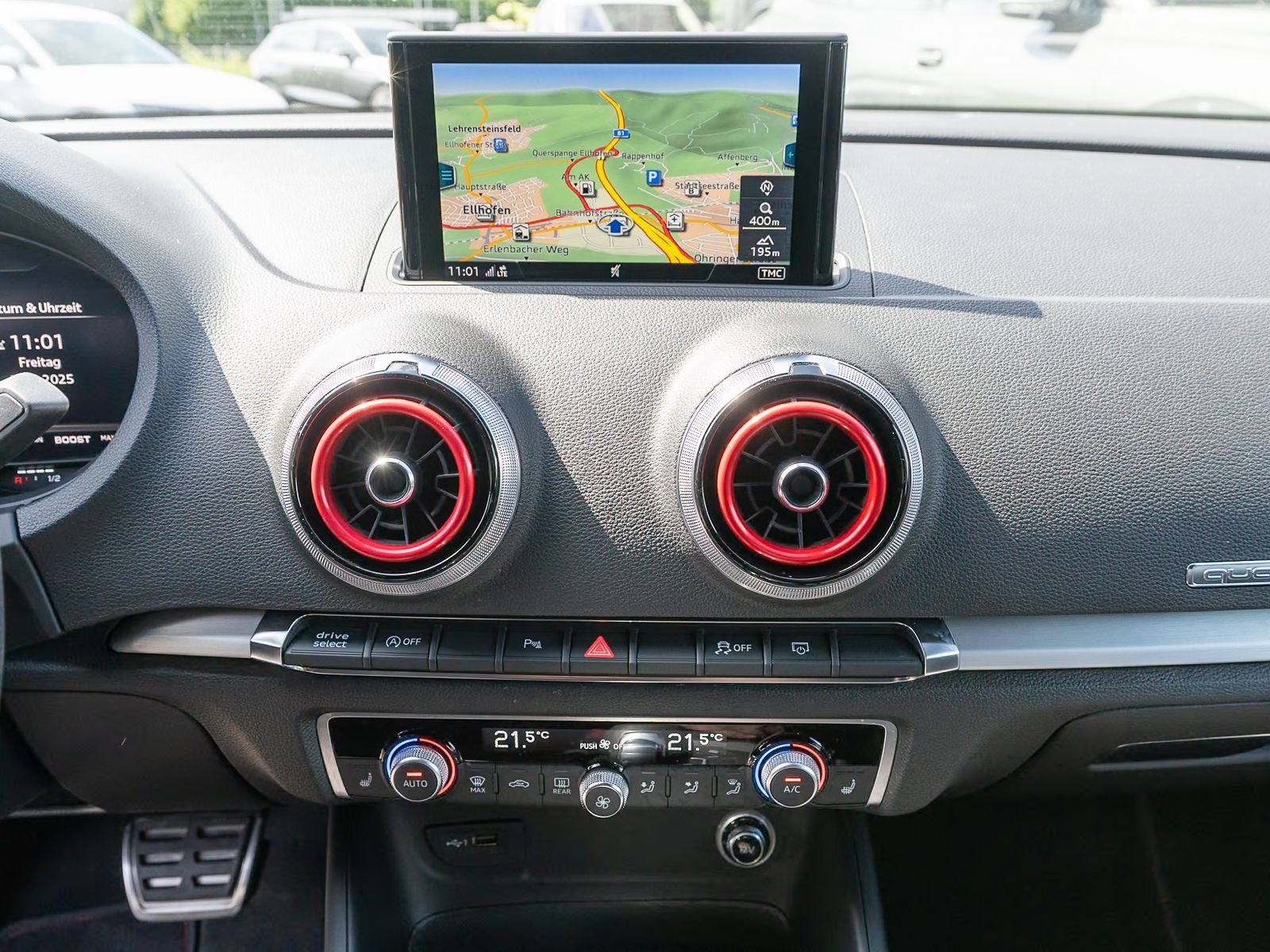 Fahrzeugabbildung Audi S3 Sportback 2.0TFSI quattro Stronic LED RFK B&O