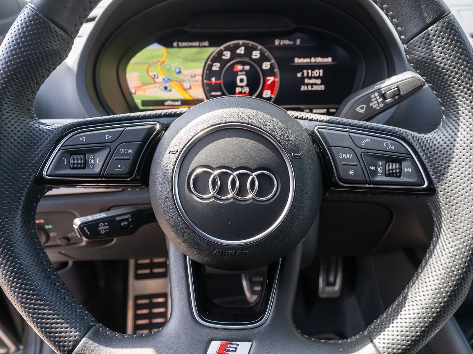 Fahrzeugabbildung Audi S3 Sportback 2.0TFSI quattro Stronic LED RFK B&O