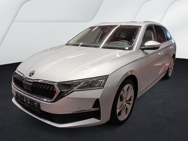 SKODA Octavia Combi Selection 2,0TDI DSG Pano 360° AHK