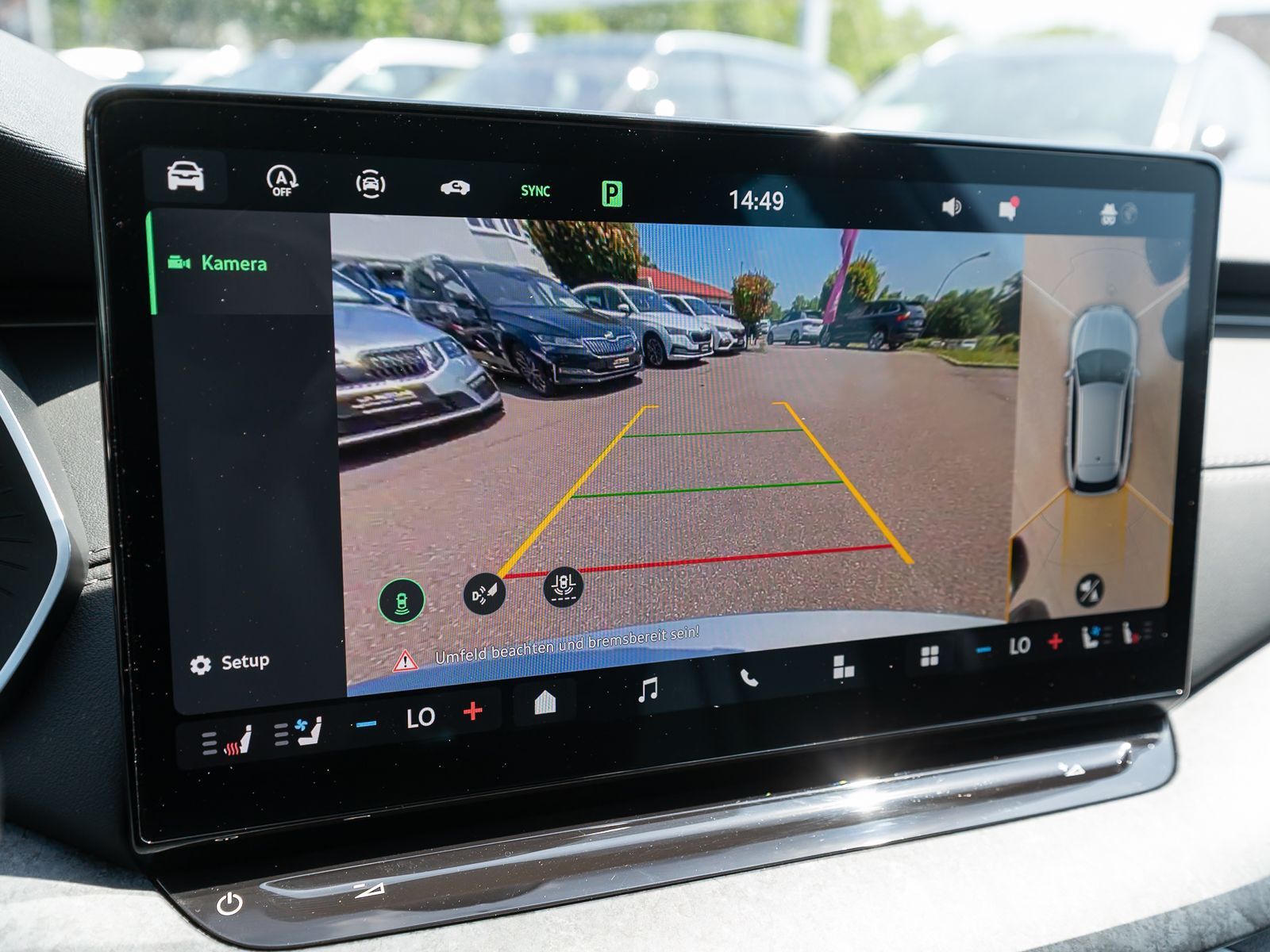 Fahrzeugabbildung SKODA Octavia Combi Selection 2,0TDI DSG Pano 360° AHK