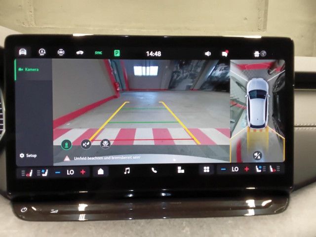 Fahrzeugabbildung SKODA Octavia Combi Selection 2,0TDI DSG Pano 360° AHK