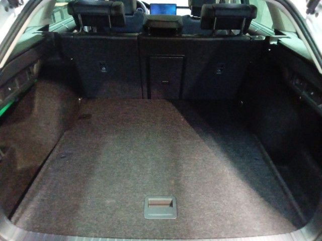 Fahrzeugabbildung SKODA Octavia Combi Selection 2,0TDI DSG Pano 360° AHK