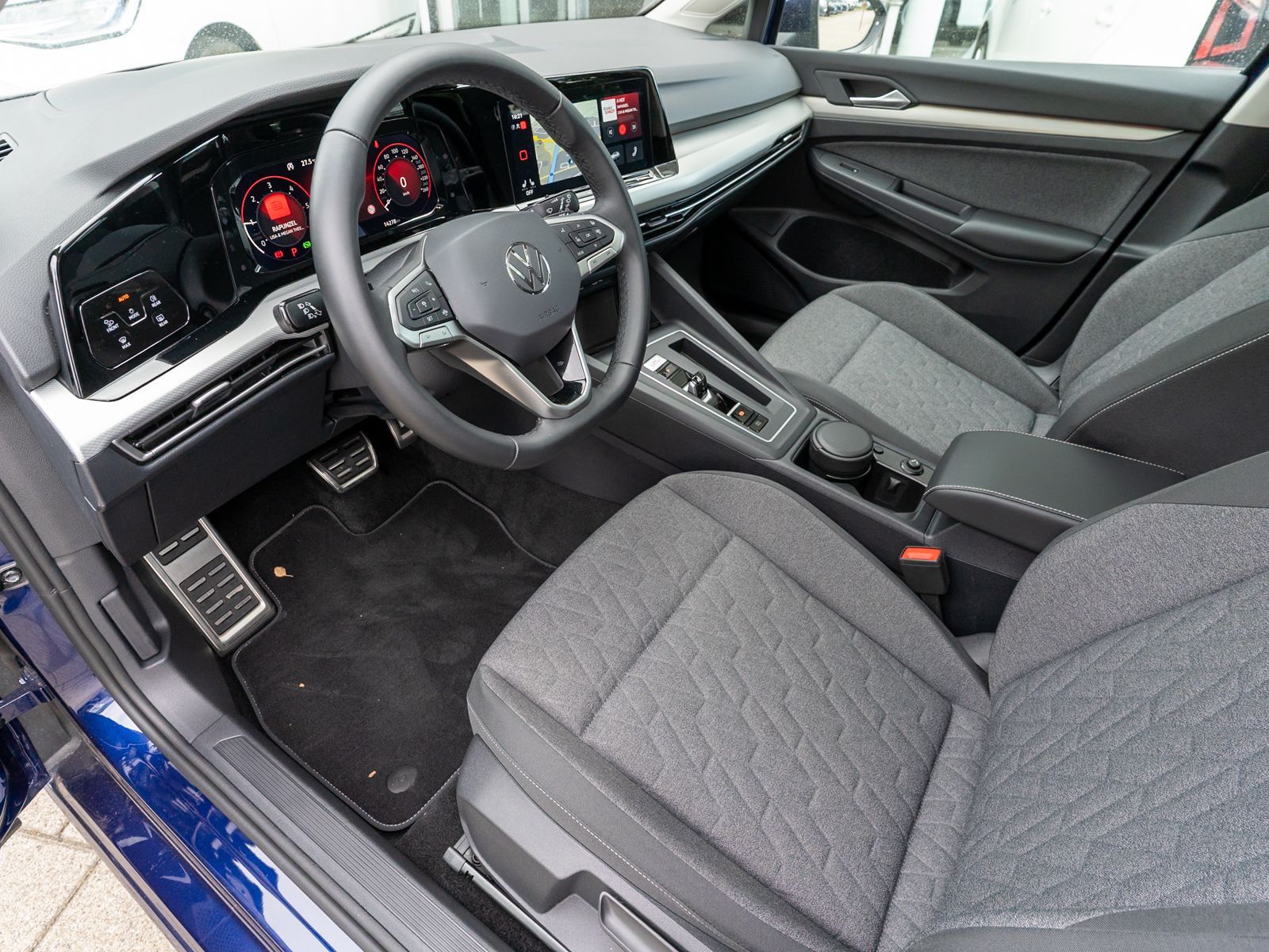Fahrzeugabbildung Volkswagen Golf Move 2,0 TDI DSG Navi LED ACC Pano HUD AHK