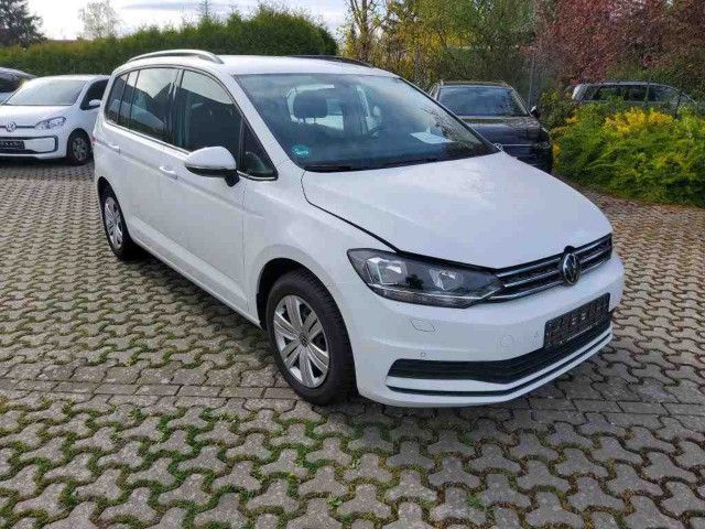 Fahrzeugabbildung Volkswagen Touran Comfortline 2,0 TDI DSG NAVI AHK ACC SHZ