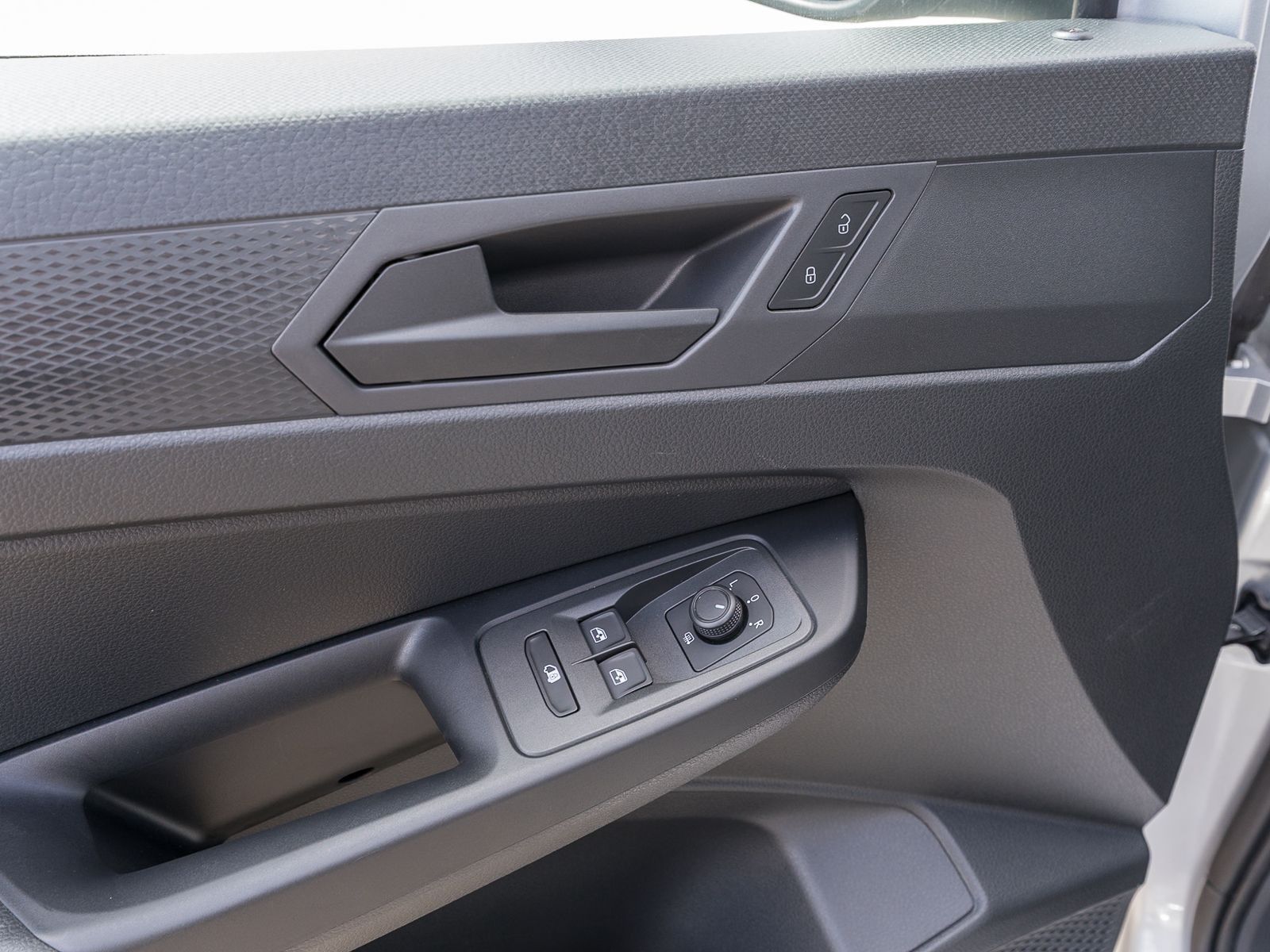 Fahrzeugabbildung Volkswagen Caddy Cargo Maxi 2.0 TDI Navi Klima PDC Tempomat