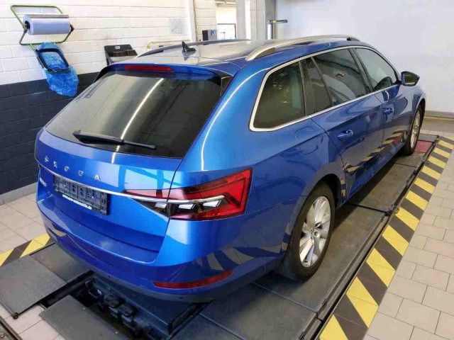 Fahrzeugabbildung SKODA Superb Combi Style 2,0 TSI DSG LED NAVI SHZ AHK