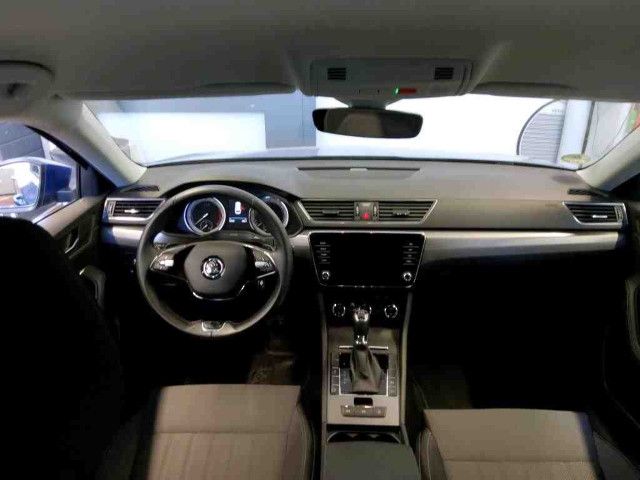 Fahrzeugabbildung SKODA Superb Combi Style 2,0 TSI DSG LED NAVI SHZ AHK