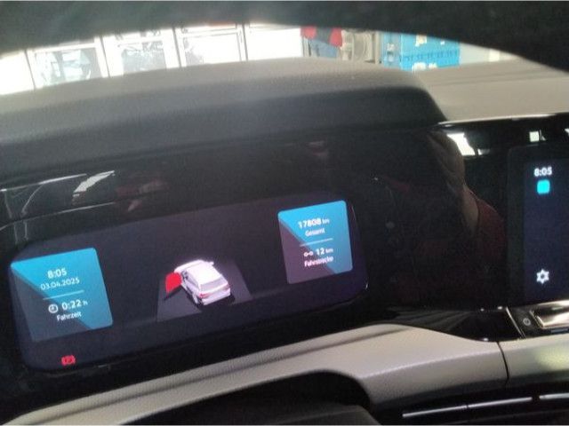 Fahrzeugabbildung Volkswagen Golf Variant Life Move 1,0 TSI LED NAVI AHK RFK