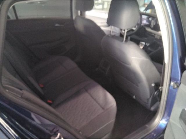 Fahrzeugabbildung Volkswagen Golf Variant Life Move 1,0 TSI LED NAVI AHK RFK