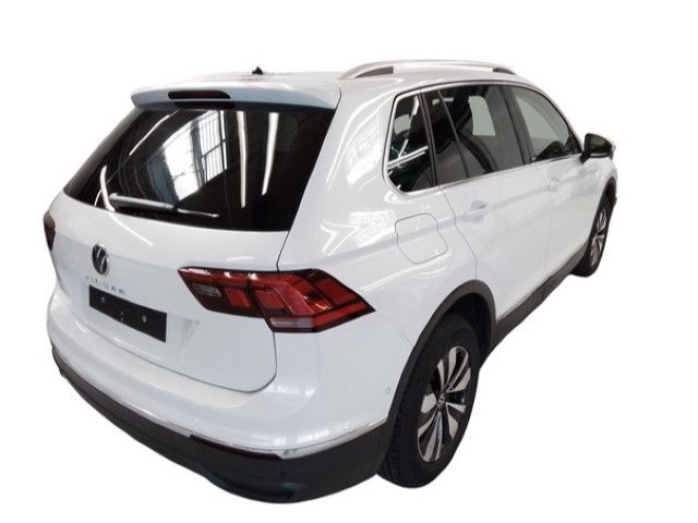Fahrzeugabbildung Volkswagen Tiguan Life Move 1,5 TSI DSG LED NAVI AHK 360°