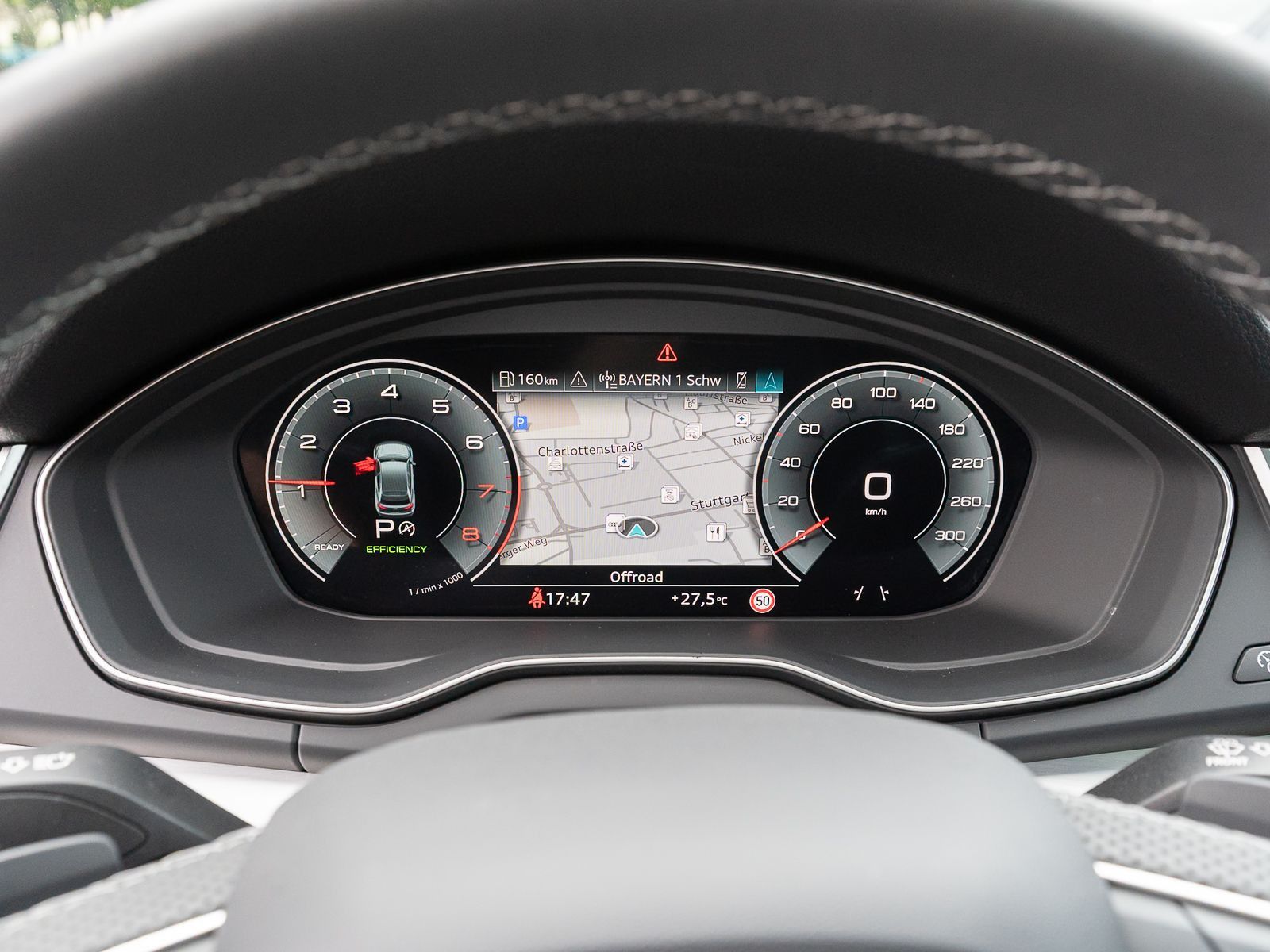 Fahrzeugabbildung Audi Q5 Advanced S line 45TFSI quattro Stron AHK PANO