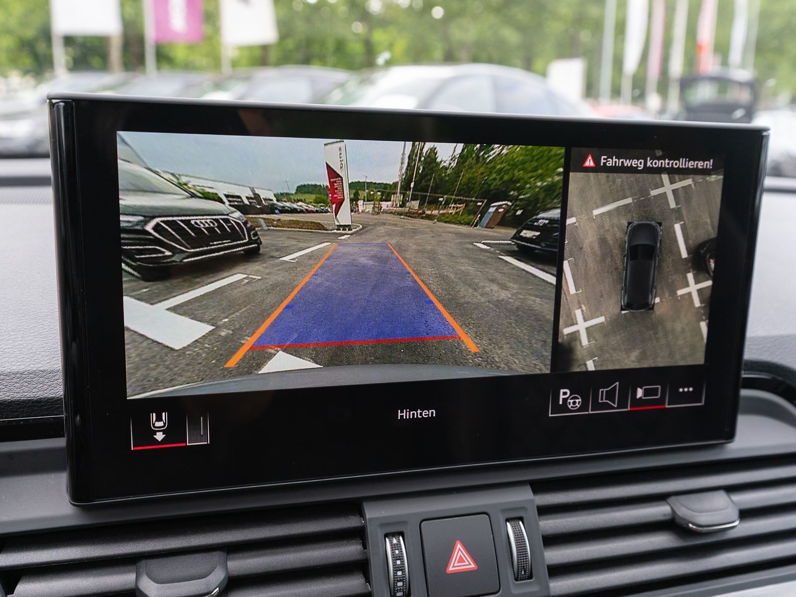 Fahrzeugabbildung Audi Q5 Advanced S line 45TFSI quattro Stron AHK PANO