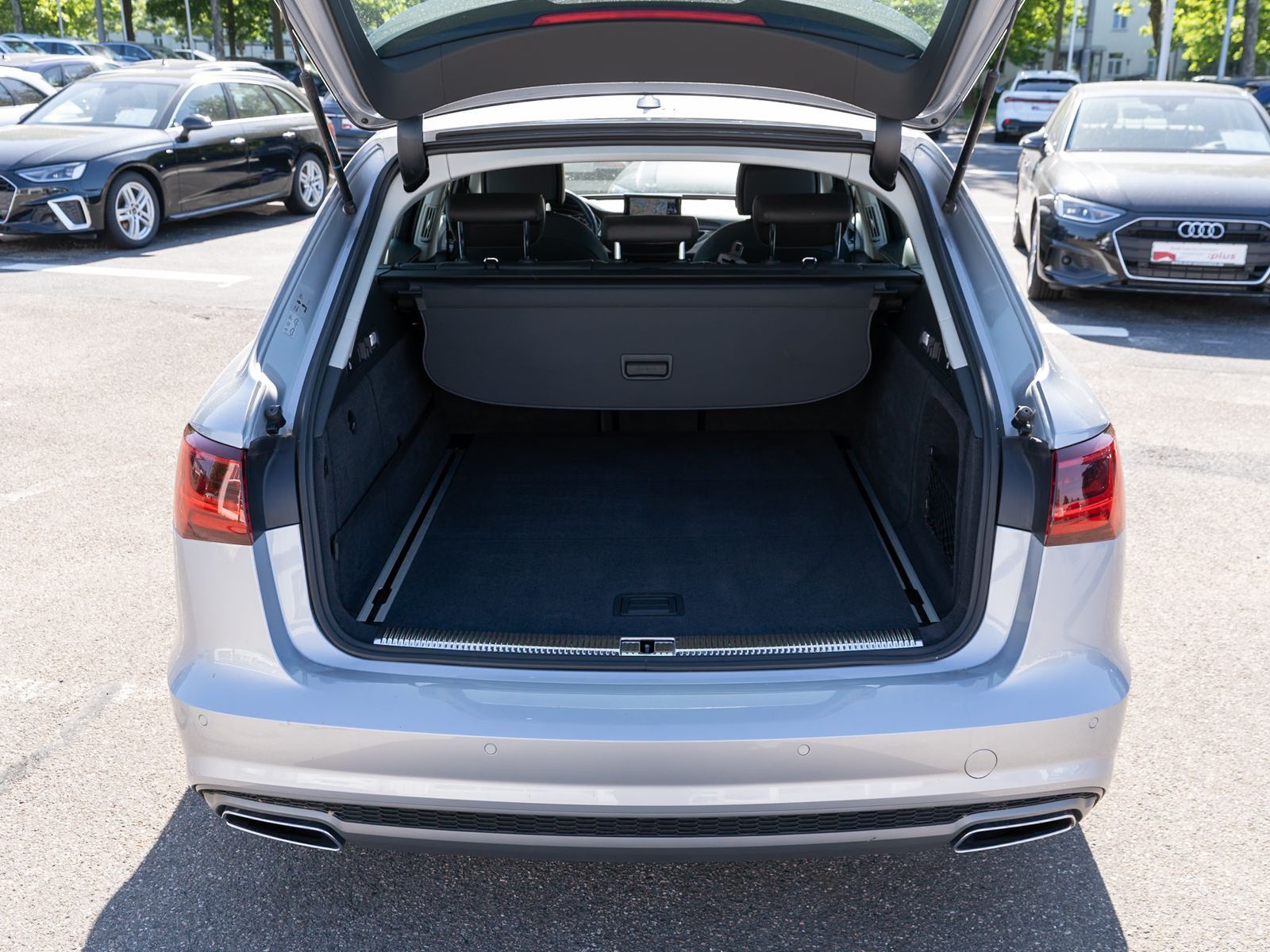 Fahrzeugabbildung Audi A6 Avant 3.0 TDI Avant quattro S line NAVI AHK