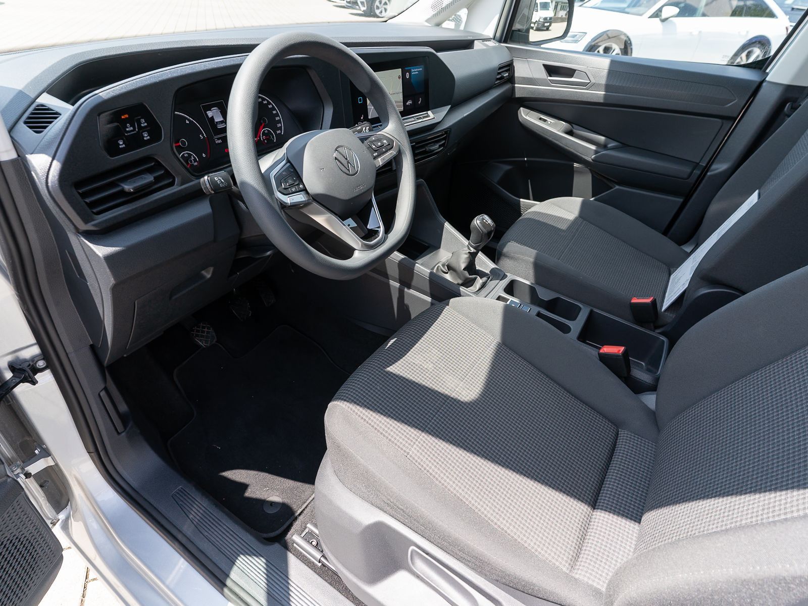 Fahrzeugabbildung Volkswagen Caddy Cargo Maxi 2.0TDI Navi Klima PDC v/h SHZ