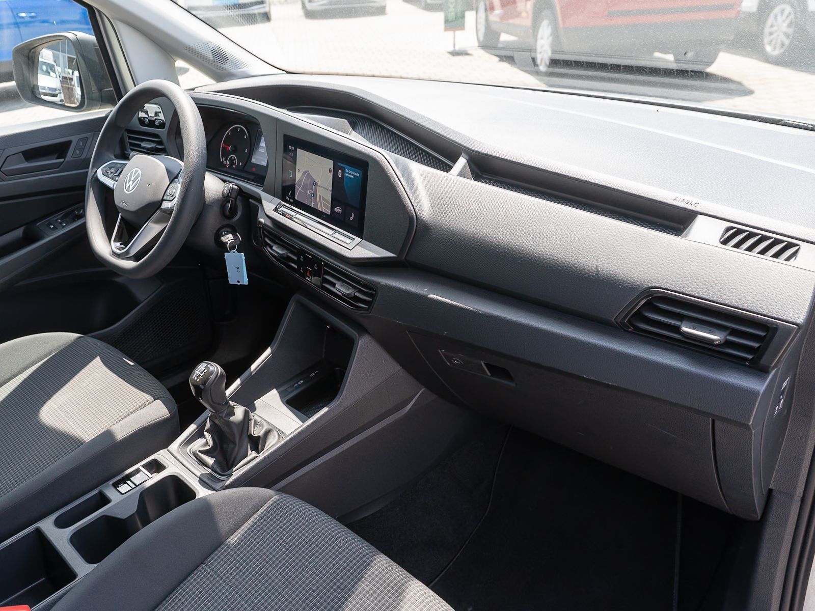 Fahrzeugabbildung Volkswagen Caddy Cargo Maxi 2.0TDI Navi Klima PDC v/h SHZ