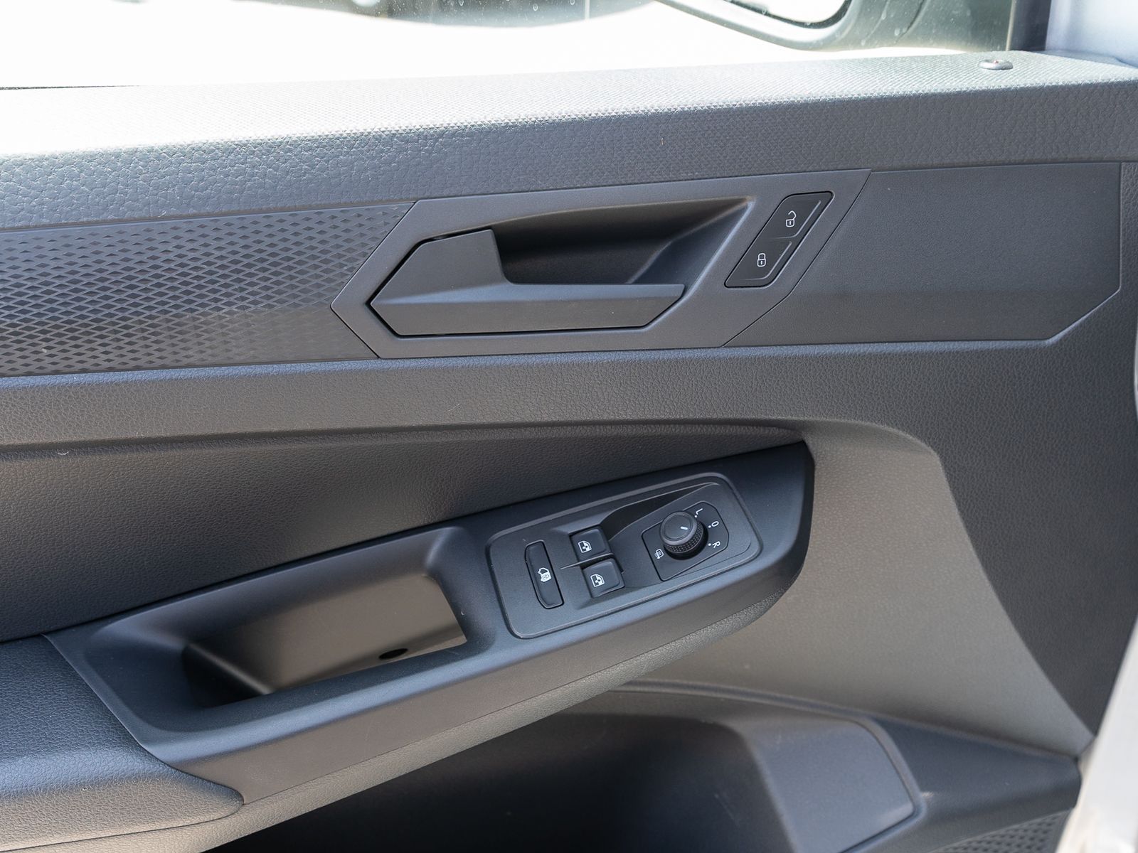 Fahrzeugabbildung Volkswagen Caddy Cargo Maxi 2.0 TDI Navi Klima PDC Tempomat