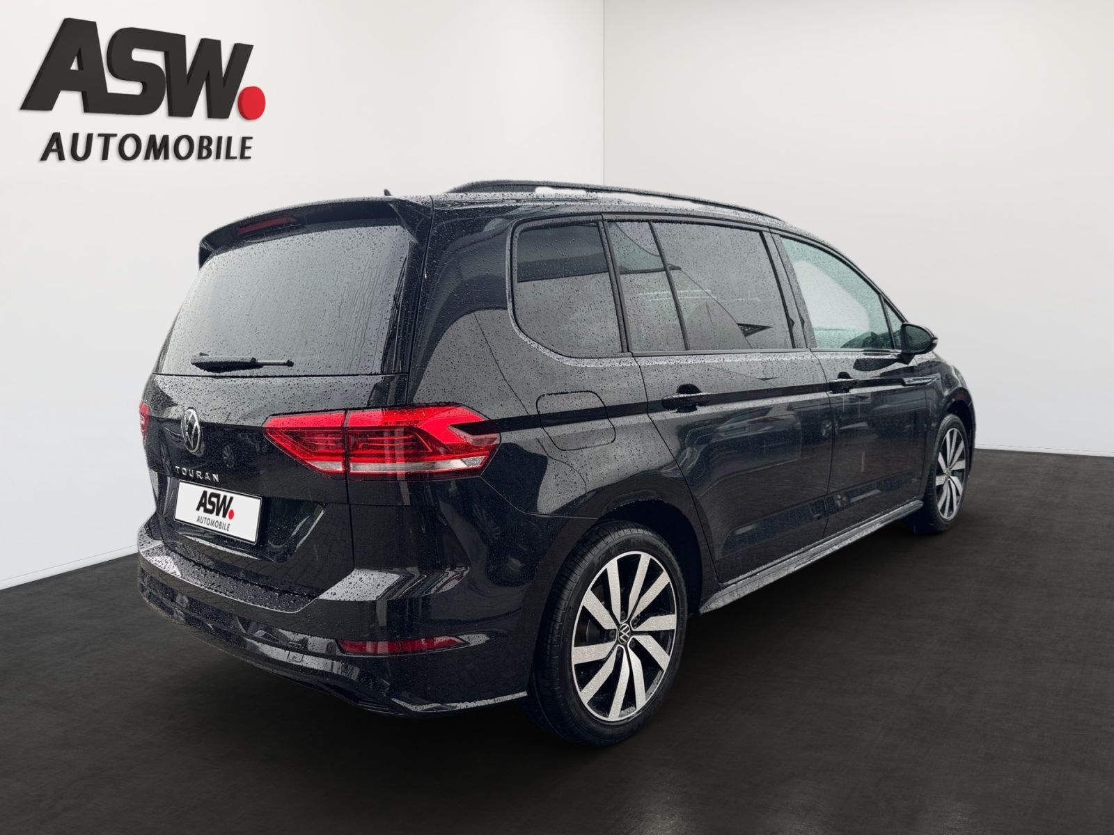 Fahrzeugabbildung Volkswagen Touran Highline 1.5 TSI 110kW(150PS) DSG | AHK
