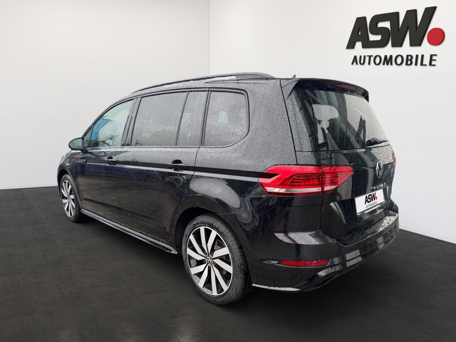 Fahrzeugabbildung Volkswagen Touran Highline 1.5 TSI 110kW(150PS) DSG | AHK