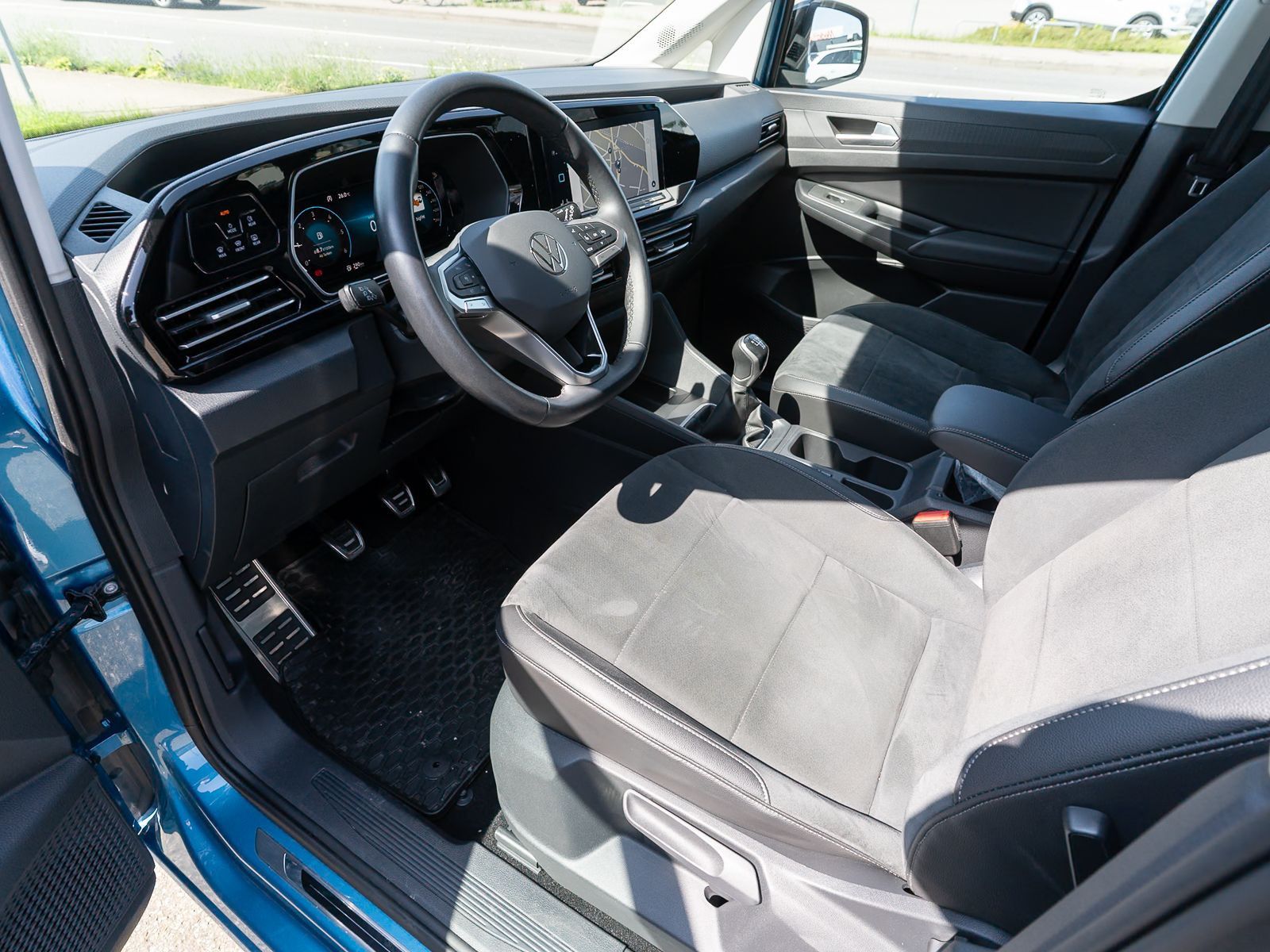 Fahrzeugabbildung Volkswagen Caddy Style 2.0 TDI LED Navi PDC v/h SHZ ACC AHK