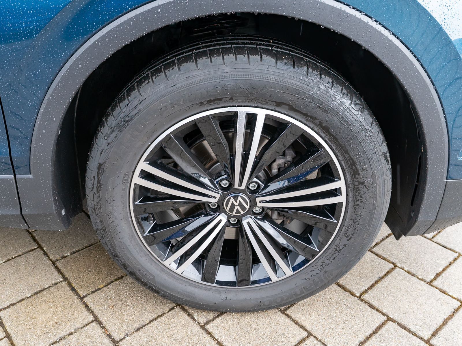 Fahrzeugabbildung Volkswagen Tiguan Move 1.5TSI DSG Nav LED ACC RFK Stdhz AHK