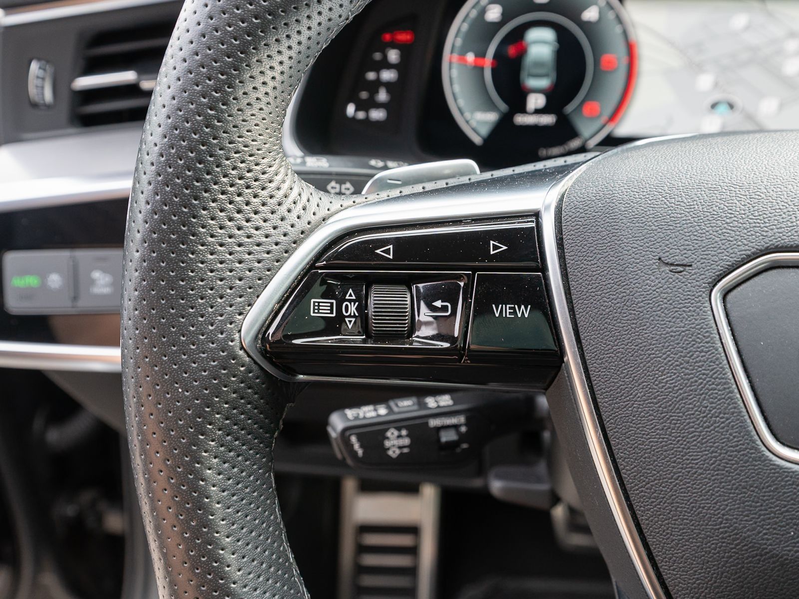 Fahrzeugabbildung Audi A6 Limousine S line 40TDI Navi Matrix StandHz VC