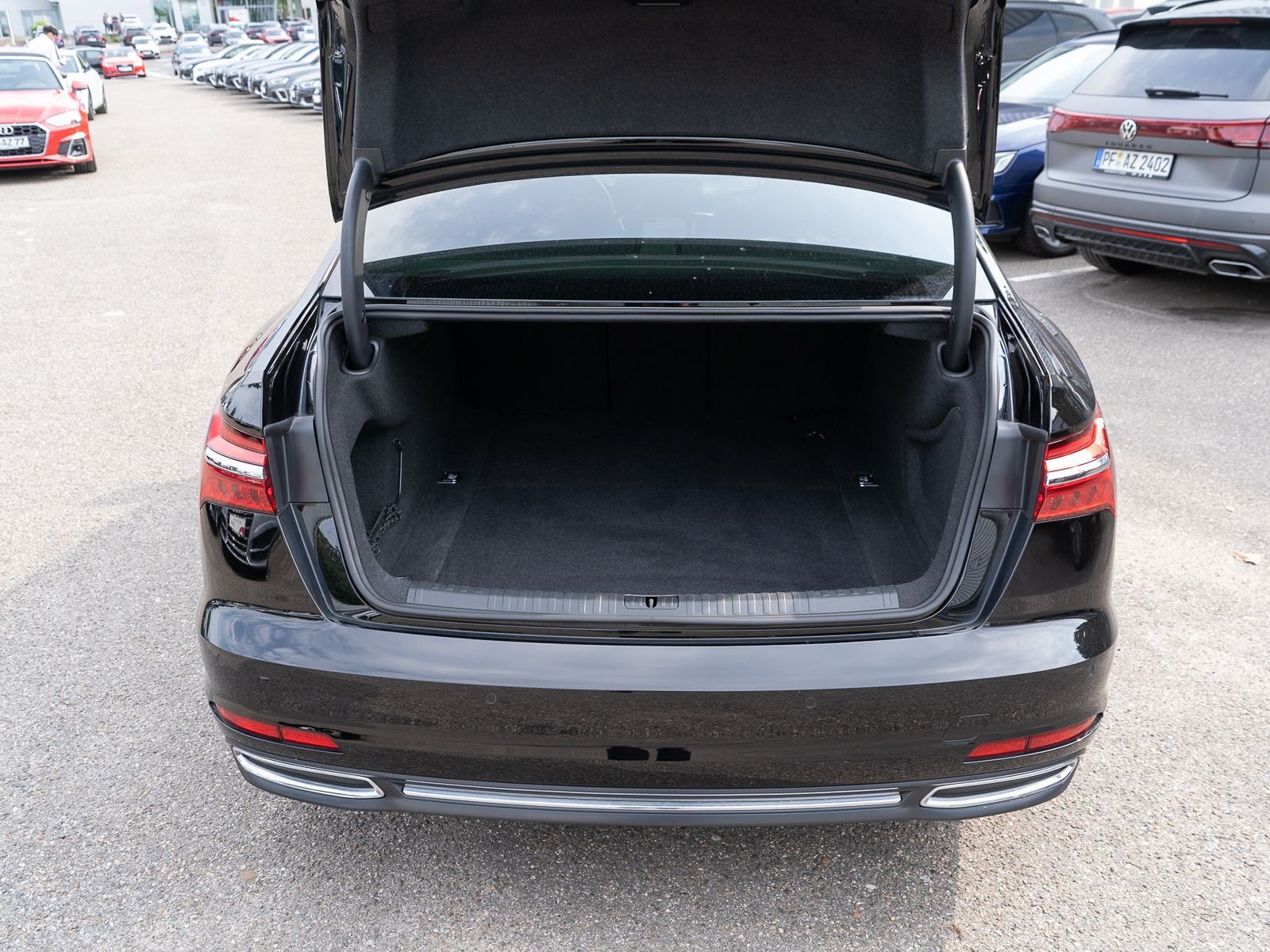 Fahrzeugabbildung Audi A6 Limousine S line 40TDI Navi Matrix StandHz VC