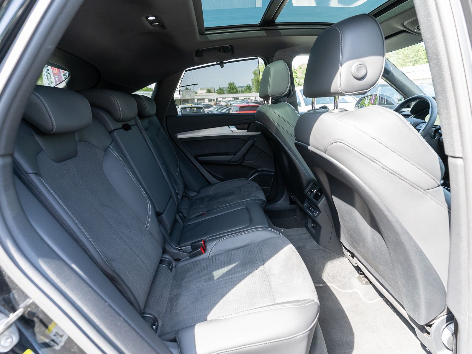 Fahrzeugabbildung Audi Q5 Sportback S line 50TDI quat LED 360° Pano B&O