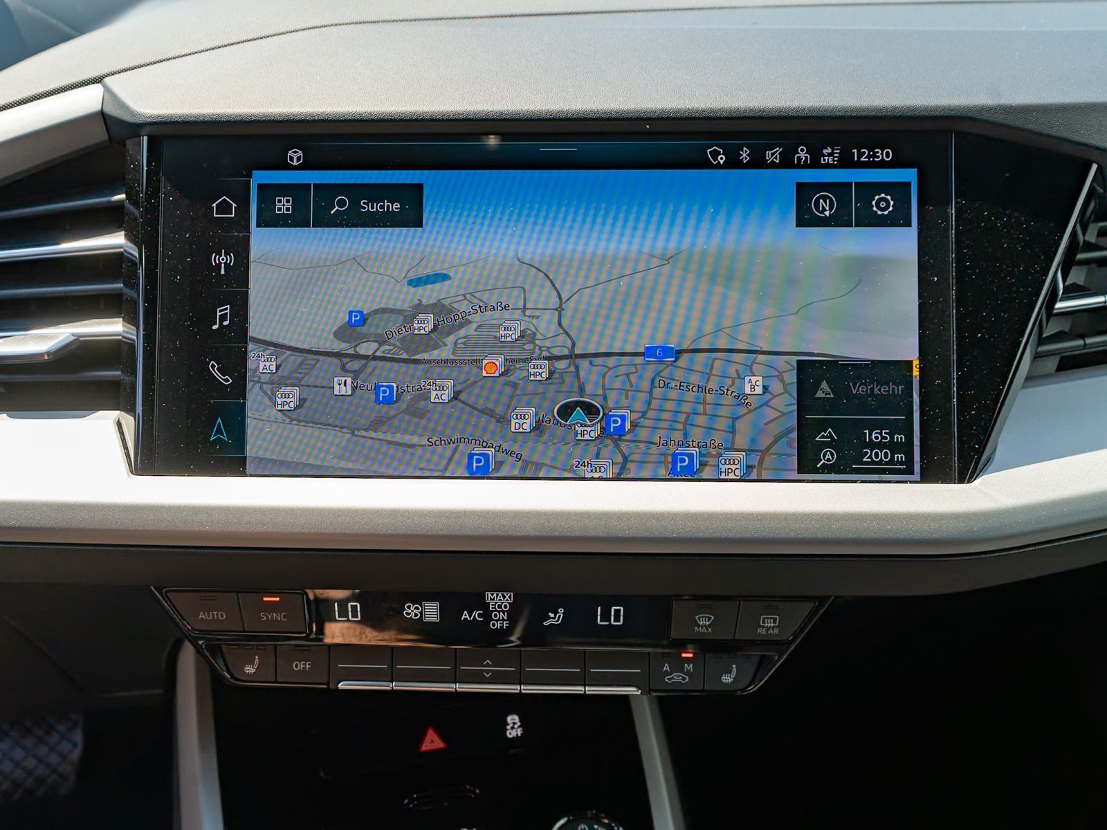 Fahrzeugabbildung Audi Q4 e-tron Matrix Navi RFK SHZ Wärmepumpe HUD AHK