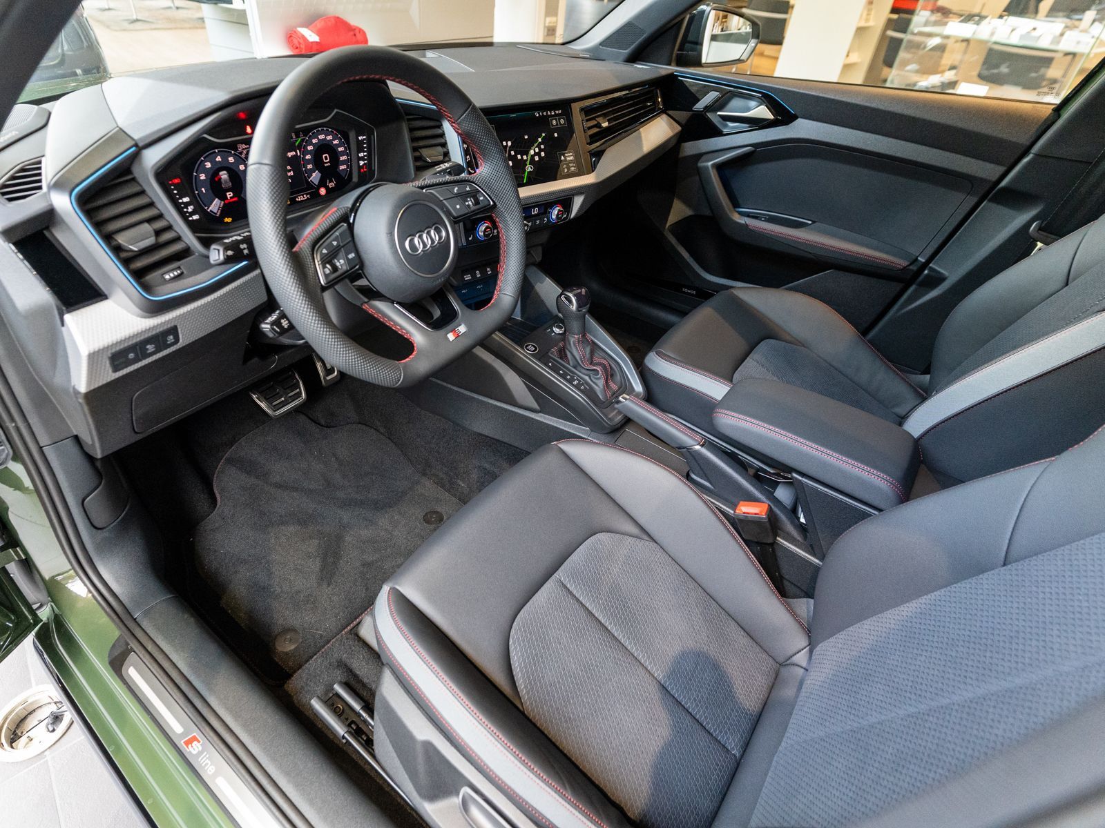 Fahrzeugabbildung Audi A1 Sportback S line 40 TFSI 152(207) kW(PS) S tr