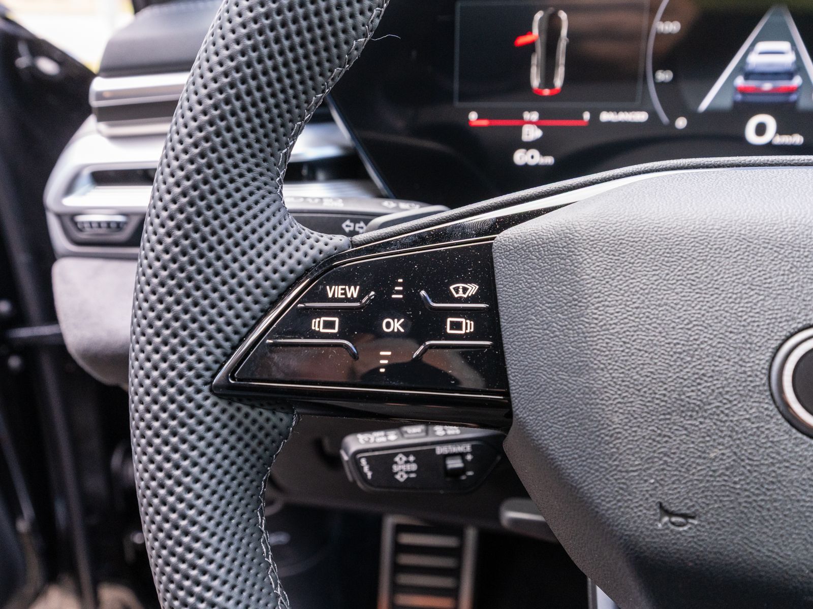 Fahrzeugabbildung Audi A6 Avant S line TDI quattro Head-Up Display AHK