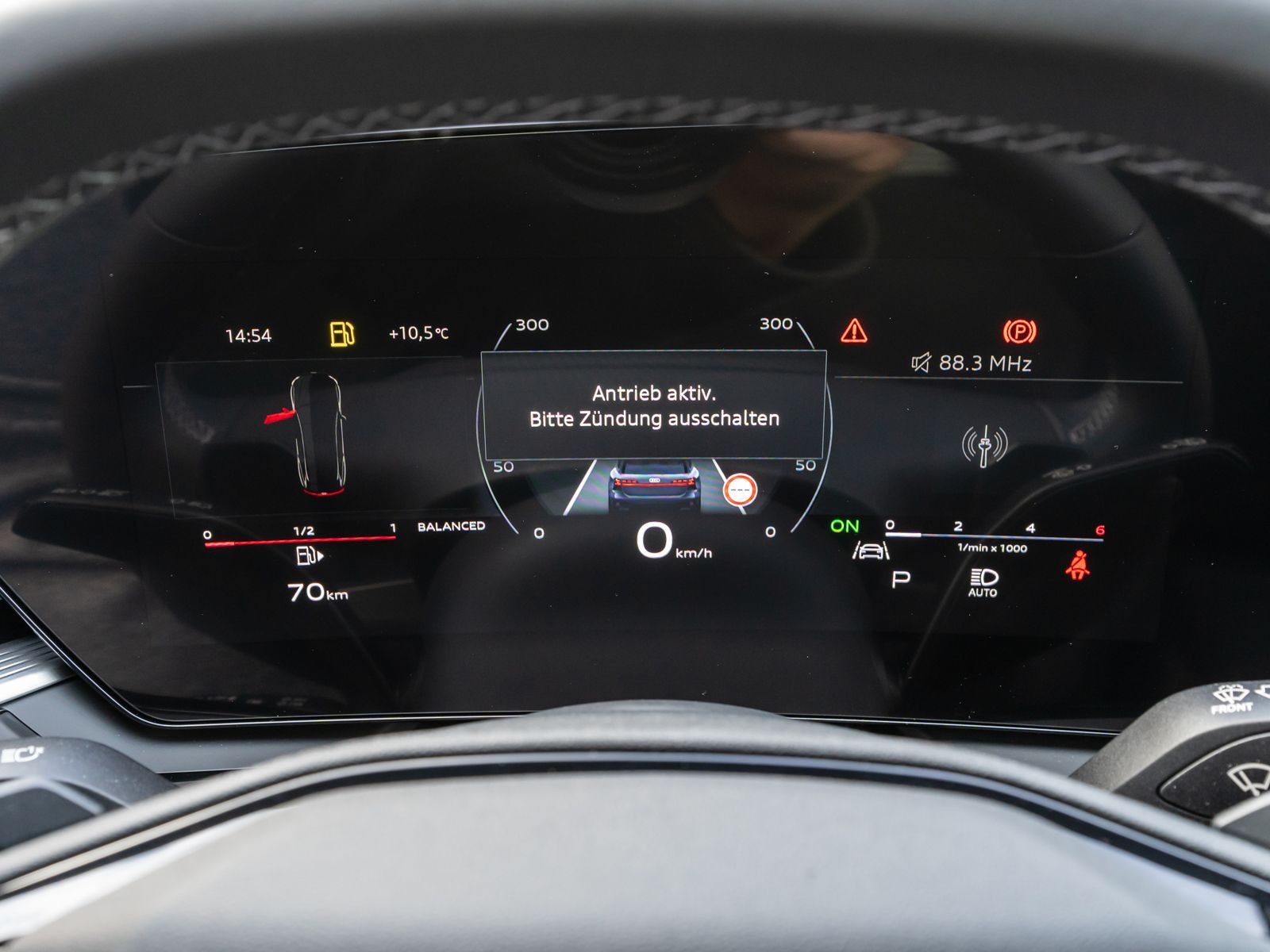 Fahrzeugabbildung Audi A6 Avant S line Edition One TDI quattro PANO AHK