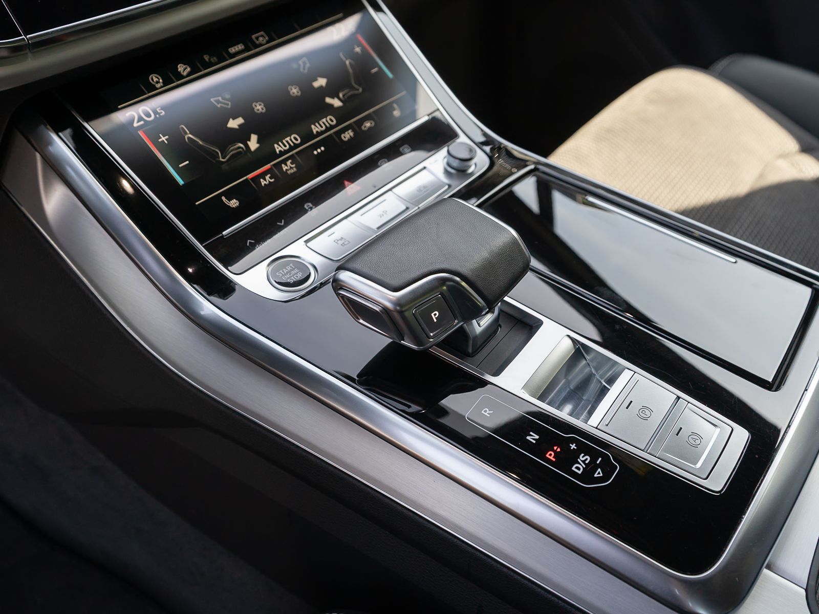 Fahrzeugabbildung Audi Q7 S line 45TDI quattro tiptronic Navi 360° AHK