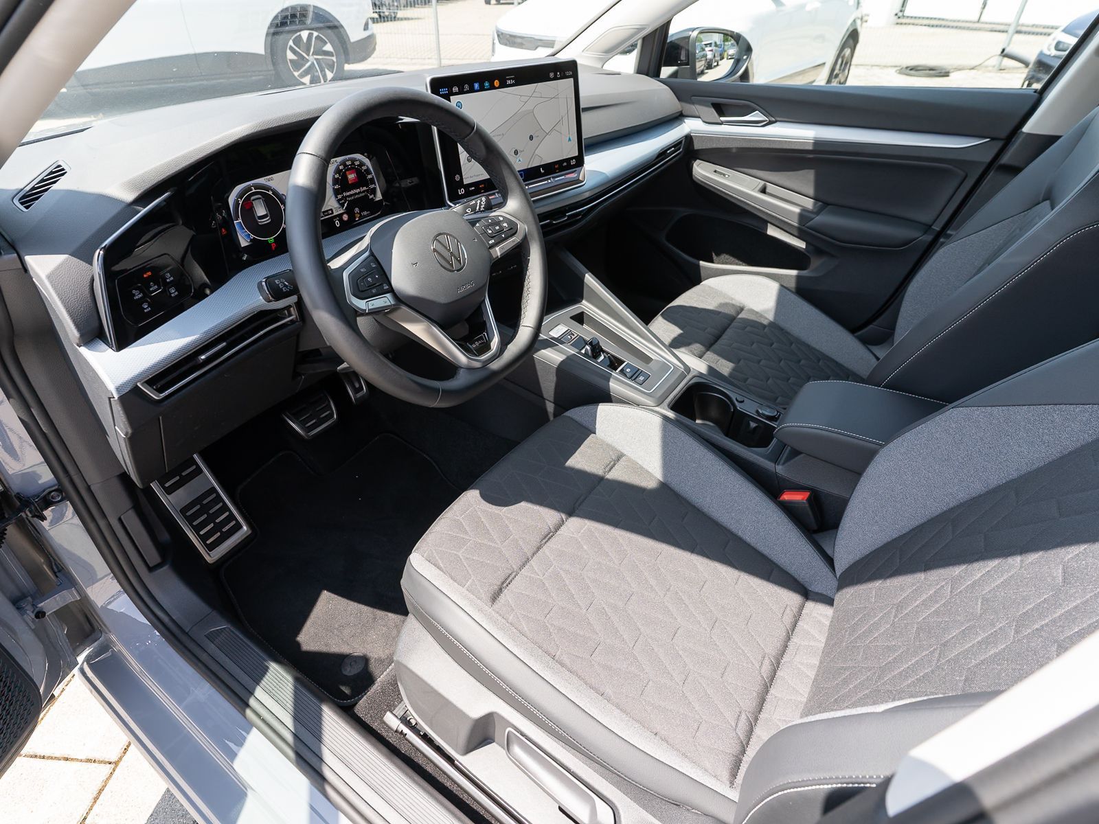 Fahrzeugabbildung Volkswagen Golf Variant Goal 2.0TDI DSG Nav LED 360° AHK VC