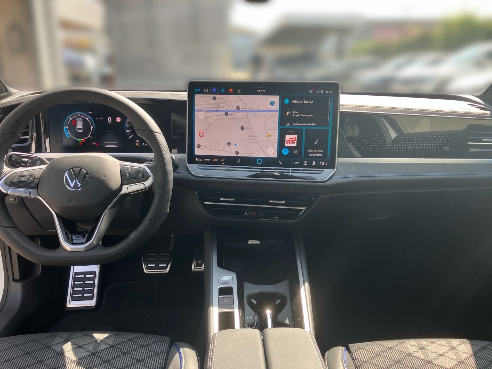 Fahrzeugabbildung Volkswagen Passat R-Line 2,0 TDI 150 PS DSG AHK 360° Kamera