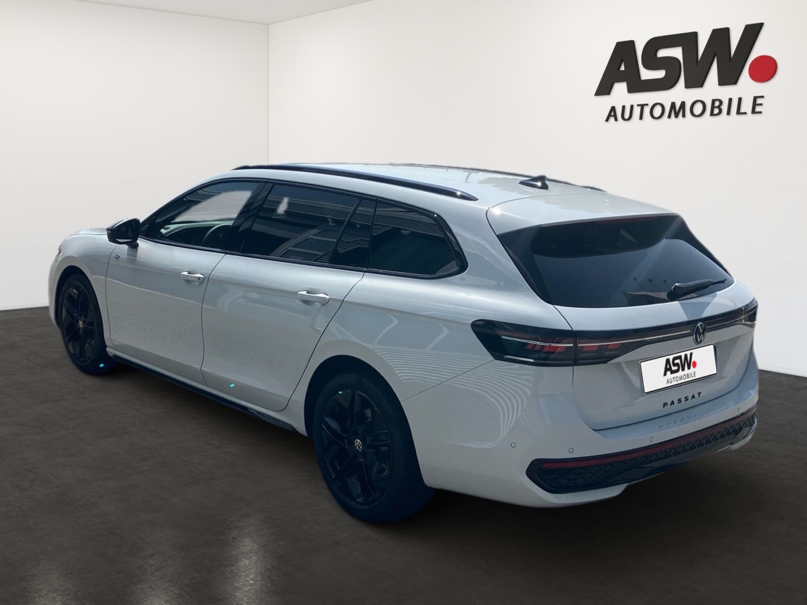 Fahrzeugabbildung Volkswagen Passat R-Line 2,0 TDI 150 PS DSG AHK 360° Kamera