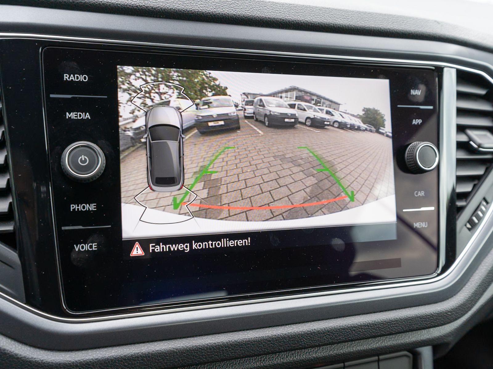Fahrzeugabbildung Volkswagen T-Roc Cabriolet R-Line 1.5TSI DSG Navi ACC LEDER