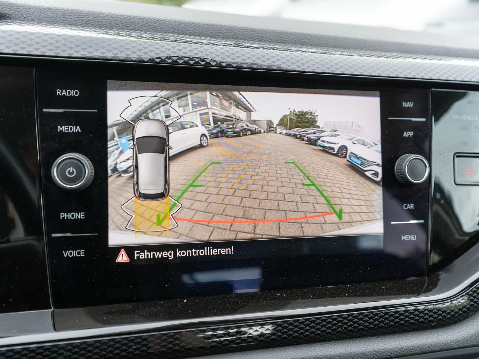Fahrzeugabbildung Volkswagen Polo Life 1.0TSI DSG Navi LED ACC RFK SHZ PDC