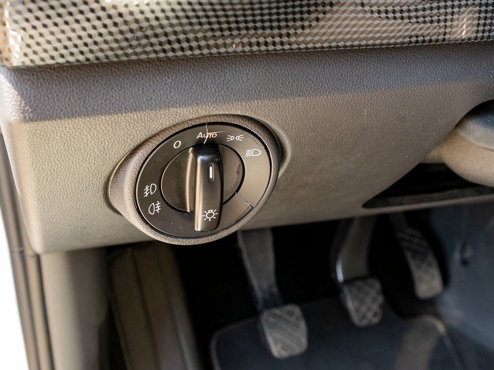 Fahrzeugabbildung Volkswagen up! eco up! 1.0 SRE BlueMotion Klima RFK PDC SHZ